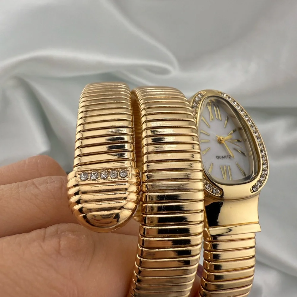 Serpent serpentine Gold Coil Wrap Bracelet Watch Vintage Snake-Inspired Design - Picture 6 of 8